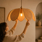 Suspension Rotin Naturel Pétales LED