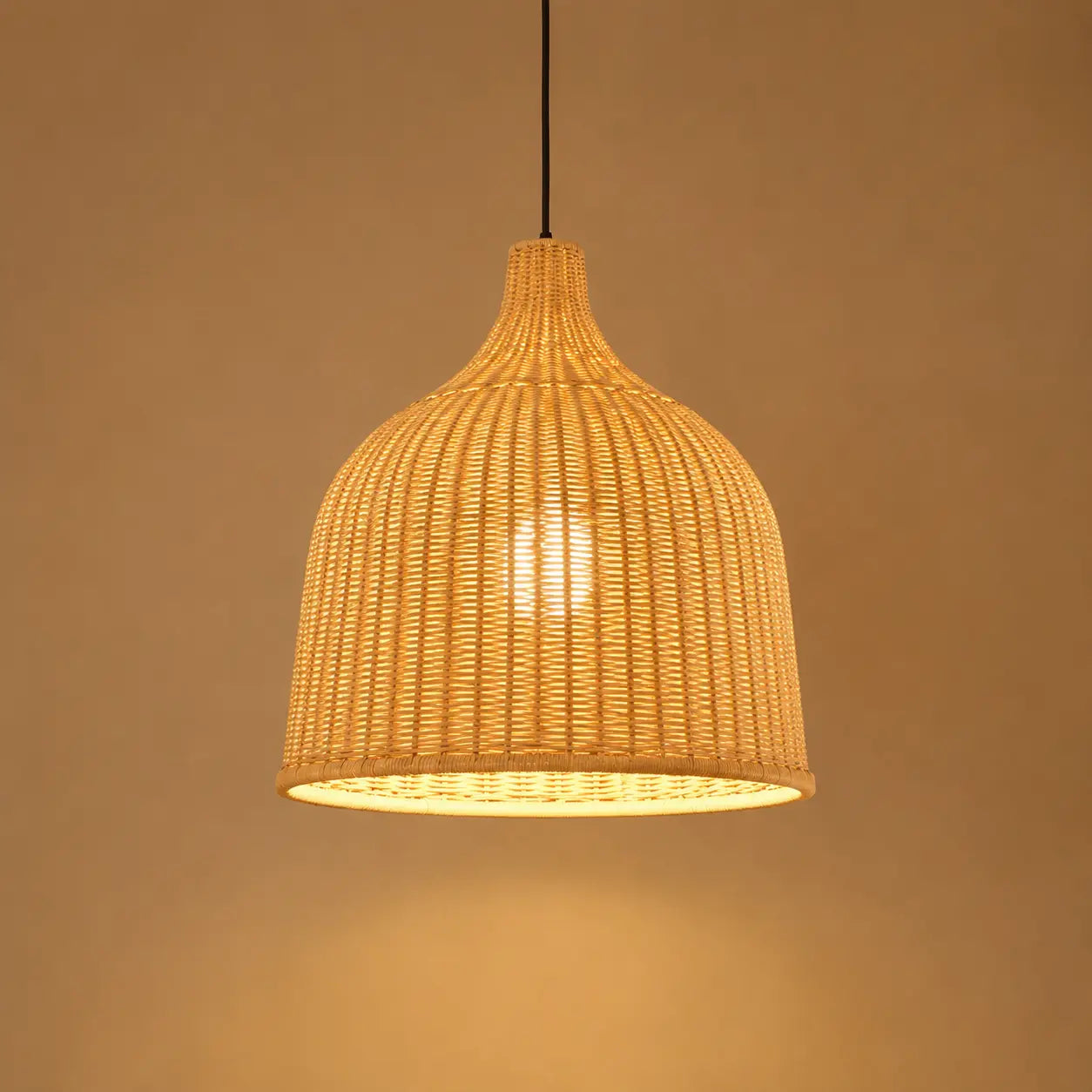 Suspension En Rotin Artistique